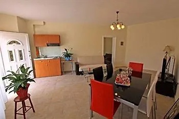 Villa Rosa *